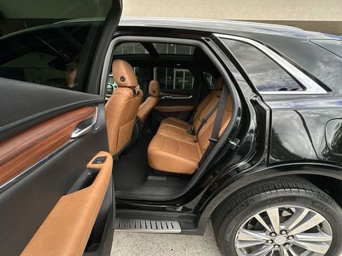 Certified 2023 Cadillac XT5 Premium Luxury FWD image 29