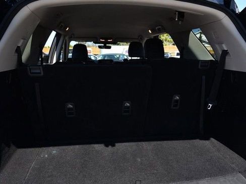 Certified 2024 Nissan Pathfinder SL image 29