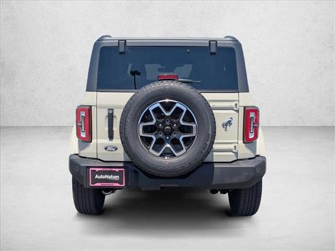 New 2026 Ford Bronco Outer Banks AWD/4WD image 8