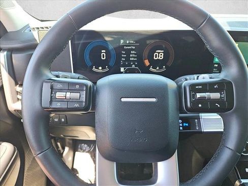 Certified 2025 Hyundai Santa Fe SEL AWD/4WD image 12