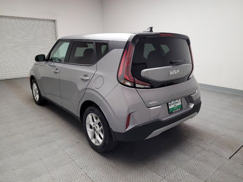 Used 2023 Kia Soul LX w/ LX Technology Package image 5