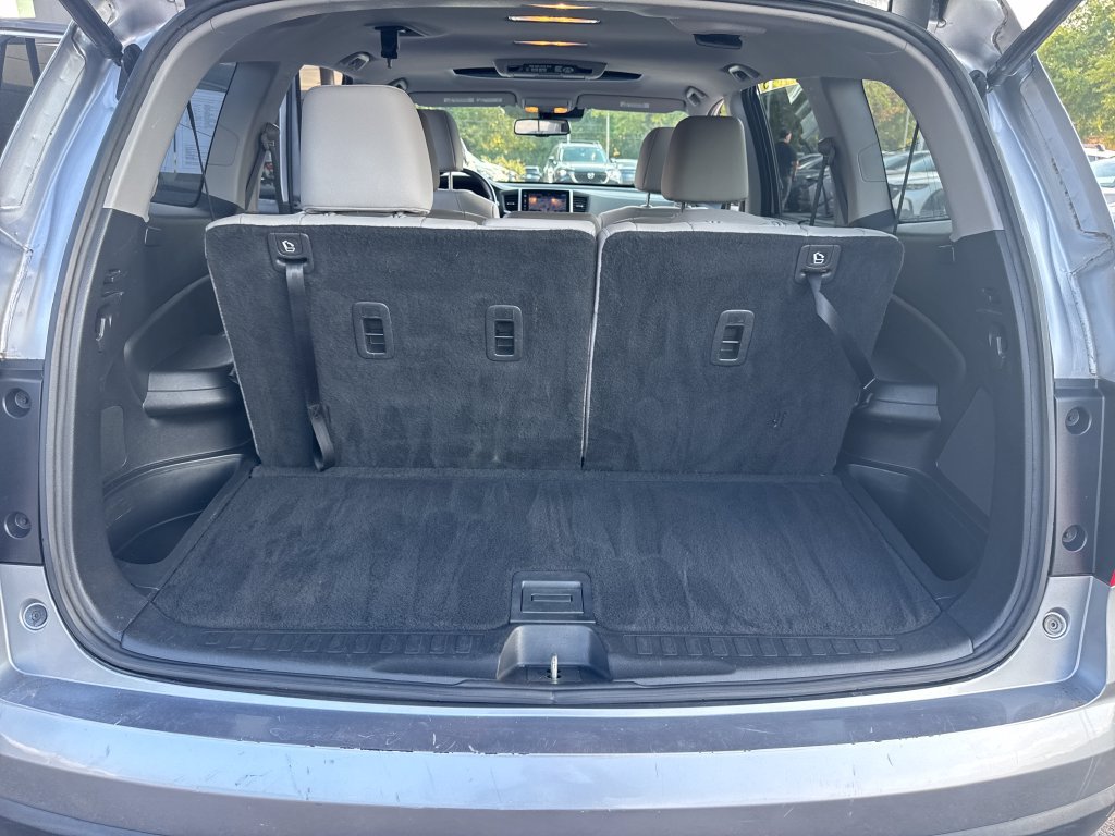 Used 2016 Honda Pilot Touring image 23