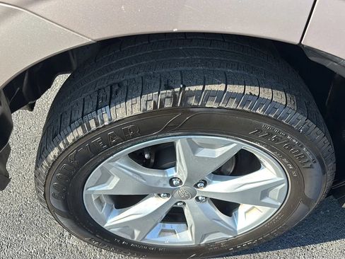 Used 2014 Subaru Forester 2.5i Limited w/ Popular Package #2 AWD/4WD image 32