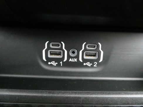 Used 2024 RAM 3500 Laramie w/ Night Edition image 26