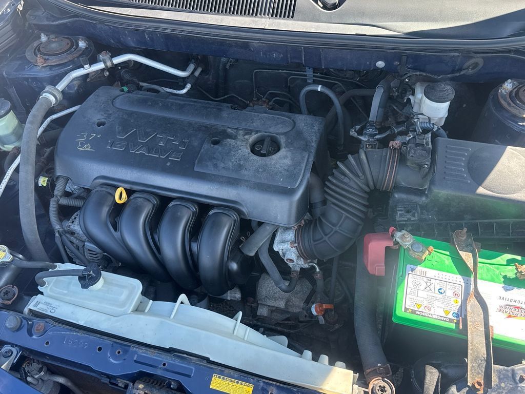 Used 2007 Pontiac Vibe w/ Preferred Package FWD image 22