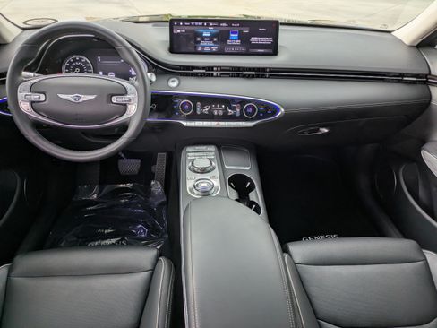 Certified 2022 Genesis GV70 2.5T w/ Advanced Package AWD/4WD image 14
