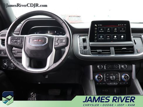 Used 2024 GMC Yukon SLT AWD/4WD image 20
