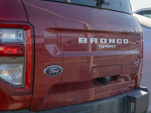 Used 2021 Ford Bronco Sport Outer Banks image 3