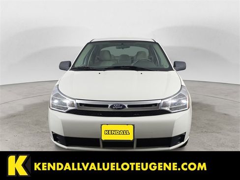 Used 2010 Ford Focus SE image 8