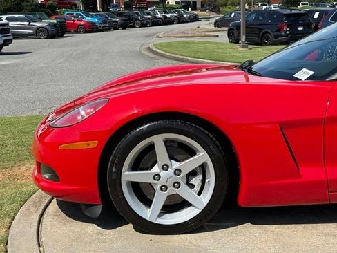 Used 2007 Chevrolet Corvette Convertible w/ Preferred Equipment Group RWD image 12