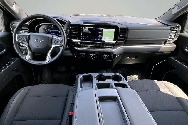 Used 2026 Chevrolet Silverado 1500 RST AWD/4WD image 8