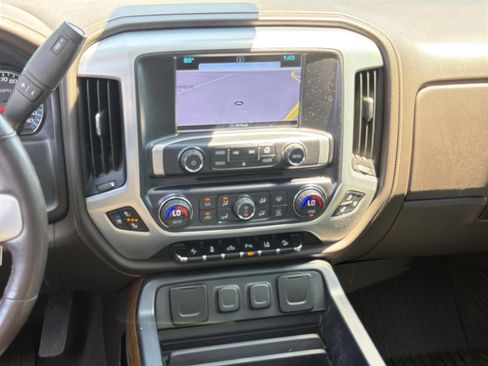 Used 2017 GMC Sierra 2500 SLT AWD/4WD image 31