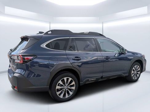 Certified 2025 Subaru Outback Limited XT w/ Tech Package 3 AWD/4WD image 3