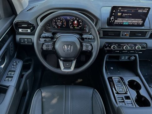 New 2025 Honda Pilot Elite image 15