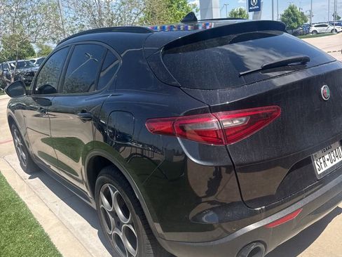 Used 2022 Alfa Romeo Stelvio Sprint image 3
