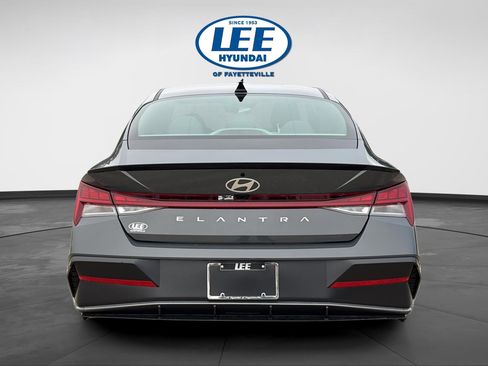 New 2026 Hyundai Elantra SEL Sport Premium FWD image 4