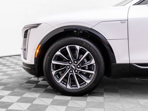New 2026 Cadillac Lyriq Sport image 31