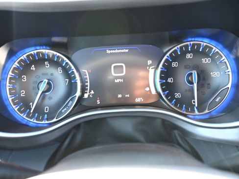 New 2025 Chrysler Pacifica Select image 14