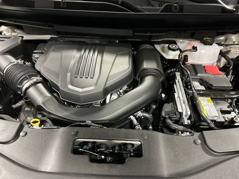New 2026 GMC Acadia AT4 w/ Luxury Package AWD/4WD image 25