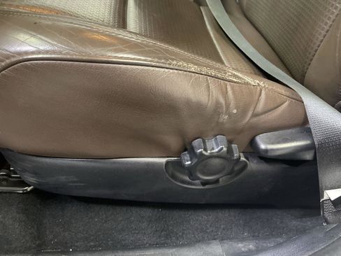 Used 2017 Toyota Tacoma Limited w/ Tow Package image 12