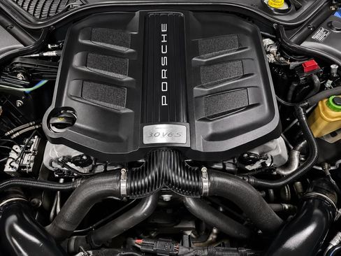Used 2014 Porsche Panamera S RWD image 25