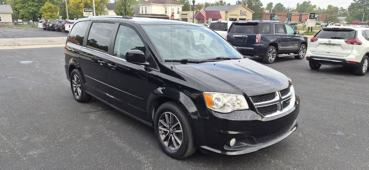 Used 2017 Dodge Grand Caravan SXT FWD image 7