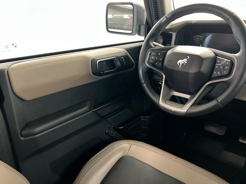 Used 2024 Ford Bronco Wildtrak AWD/4WD image 11