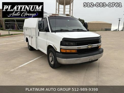 Used 2013 Chevrolet Express 3500 RWD image 6