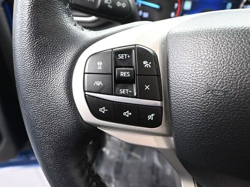 Used 2022 Ford Explorer XLT w/ Equipment Group 202A image 30
