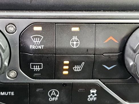 Used 2023 Jeep Gladiator Sport AWD/4WD image 11