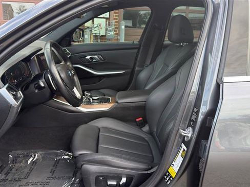 Used 2019 BMW 330i xDrive Sedan w/ Driving Assistance Package AWD/4WD image 28