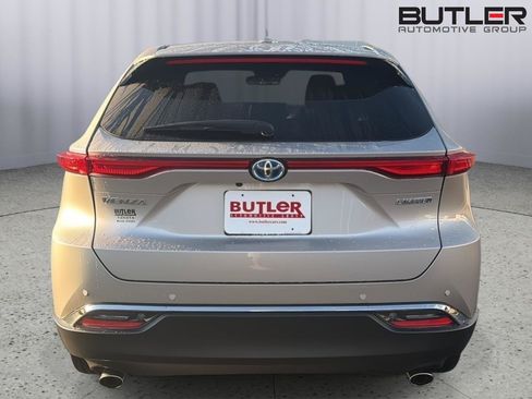 Certified 2023 Toyota Venza Limited AWD/4WD image 5