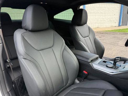 Used 2021 BMW 430i xDrive Coupe w/ M Sport Package AWD/4WD image 14