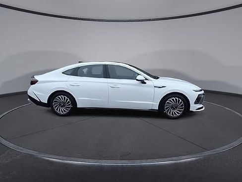 New 2026 Hyundai Sonata Limited image 13