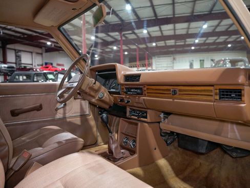 Used 1986 Nissan Pickup 4x4 King Cab image 40