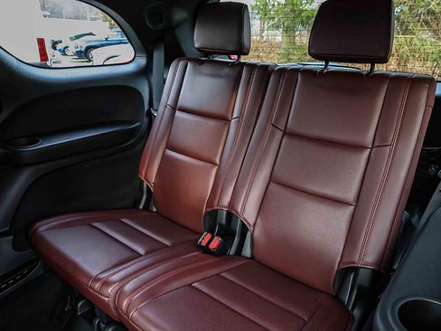 Used 2023 Dodge Durango GT image 23