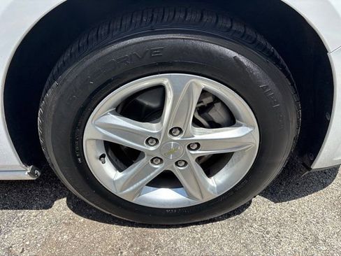 Used 2021 Chevrolet Malibu LS w/ Driver Confidence Package FWD image 7