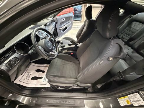 Used 2017 Ford Mustang GT w/ GT Performance Package RWD image 44