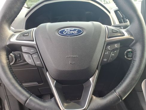 Certified 2023 Ford Edge Titanium AWD/4WD image 16