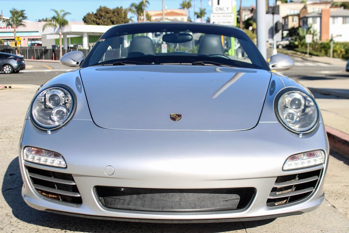 Used 2010 Porsche 911 Carrera S RWD image 10