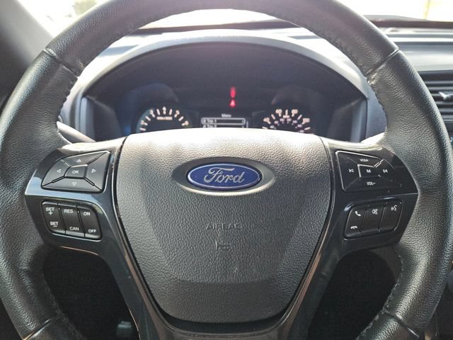 Used 2018 Ford Explorer XLT FWD image 21