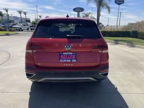 Used 2022 Volkswagen Taos SE FWD image 7