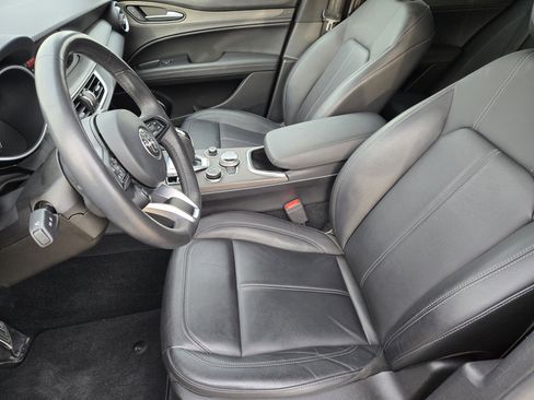 Used 2022 Alfa Romeo Stelvio Ti w/ Active Assist Plus Package image 19