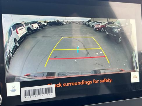 Certified 2025 Toyota Tacoma TRD Sport image 20