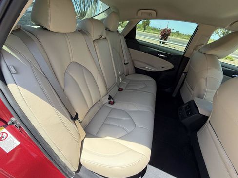 Used 2019 Toyota Avalon XLE w/ Carpet Mat Package FWD image 19