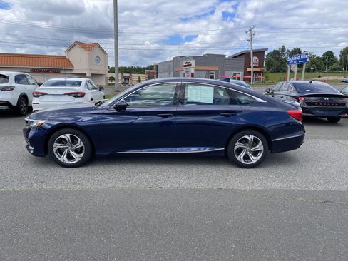 Used 2020 Honda Accord EX image 18