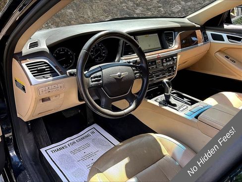 Used 2017 Genesis G80 3.8 RWD image 11