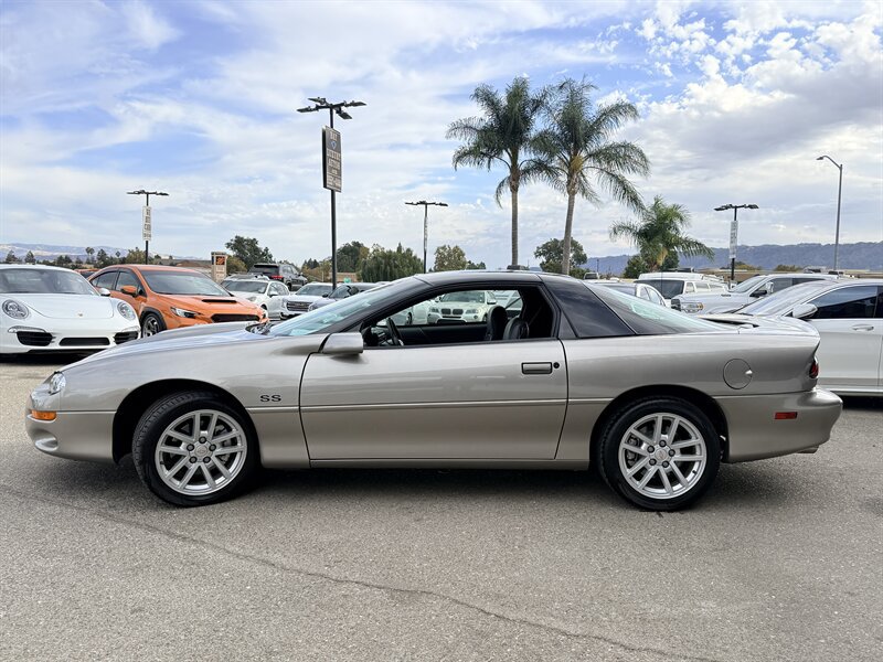 Used 2002 Chevrolet Camaro Z28 w/ SS Performance/Appearance Pkg RWD image 4