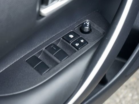 Used 2025 Toyota Corolla SE FWD image 15