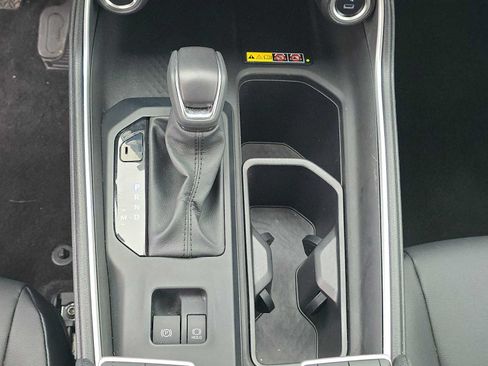 Certified 2026 Toyota Grand Highlander FWD image 32